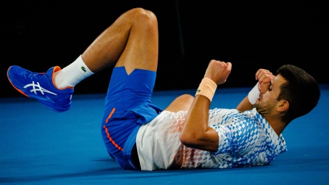 Djokovic jouait avec une déchirure musculaire