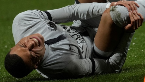PSG retrouve la victoire, mais perd Mbappé