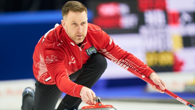 Brier : Gushue gagne son 1er match, Asselin écrasé