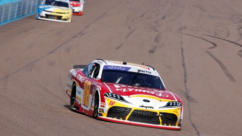Sammy Smith l'emporte au Phoenix Raceway