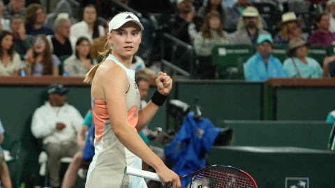 Rybakina surprend Swiatek et passe en finale