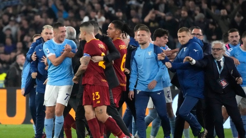 Lazio bannit trois supporters à vie