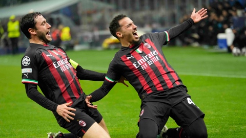 L'AC Milan s'offre une mince avance sur Naples