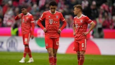 Le Bayern fait du surplace, Dortmund n'en profite pas