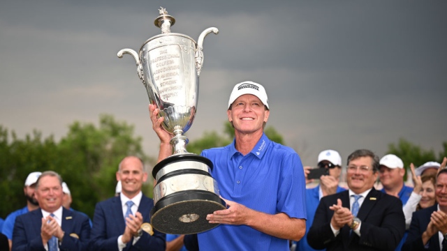Stricker surpasse Harrington en prolongation