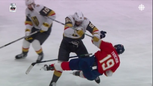 Kolesar sonne les cloches à Tkachuk