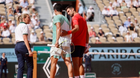 Alcaraz diminué, Djokovic affrontera Ruud en finale
