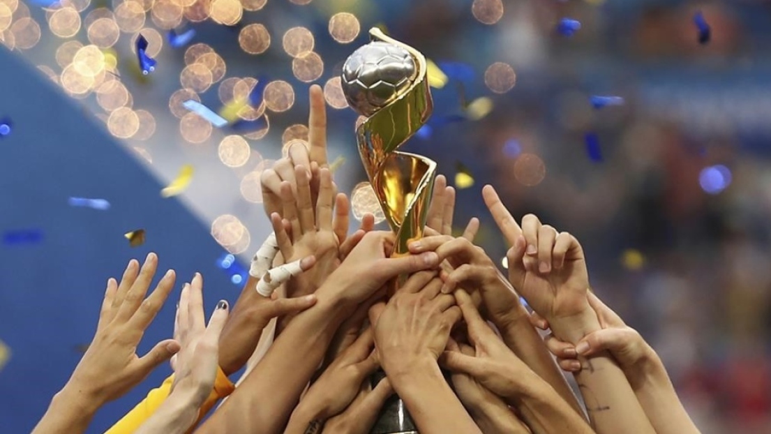 Le trophée de la la Coupe du Monde Féminine de la FIFA™.