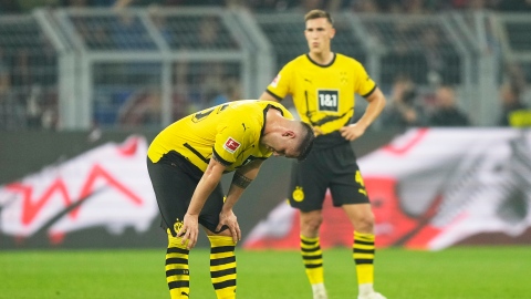 Dortmund dilapide deux buts d'avance 