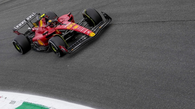 Sainz survole les essais à Monza