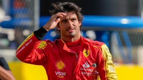 Sainz fait plaisir à la foule italienne