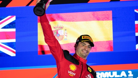 Sainz remporte le Grand Prix de Singapour