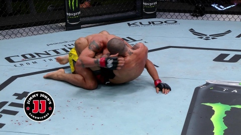 Jourdain avec la guillotine au 1er round