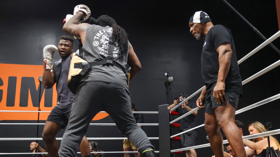 Mike Tyson donne un « coup de main » à Francis Ngannou