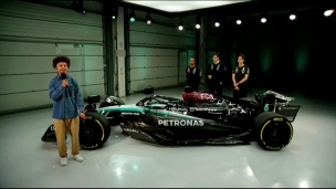 Mercedes dévoile la dernière flèche d'argent pilotée par Hamilton