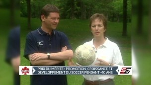 Claudine Douville honorée par Soccer Canada