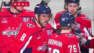 Ovechkin dégaine vite en se retournant