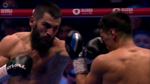 Beterbiev en mode attaque au 11e