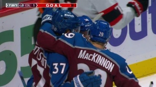 MacKinnon participe au premier de Kovalenko