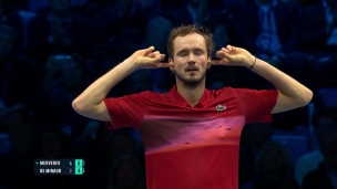 Daniil Medvedev triomphe face à de Minaur 