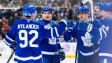 Alex Nylander (92) célèbre le but de William Nylander