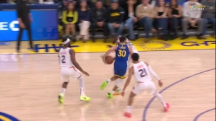 Curry déjoue Durant et marque au son de la cloche!