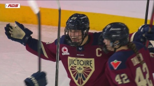 Poulin en ajoute à 5 contre 3, 3-0 Victoire!