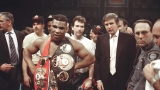 Mike Tyson et Donald Trump, après un combat contre Larry Holmes en 1988.