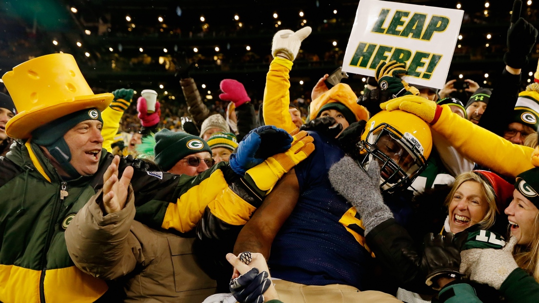 Eddie Lacy avec les partisans des Packers