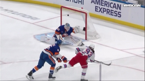 Zibanejad brise la glace dans l'important duel new-yorkais