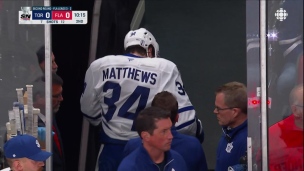 Matthews quitte vers le vestiaire