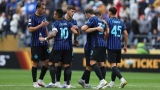 Des joueurs de l'Inter Milan célèbrent