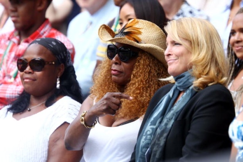Jill Smoller, à droite, avec la mère de Serena Williams