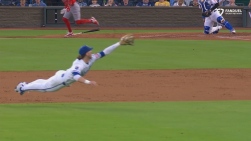 020925-MLB-ANGELS-ROYALS_frame_147377.jpeg
