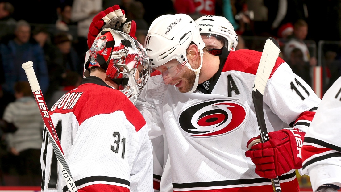 Anton Khudobin et Jordan Staal