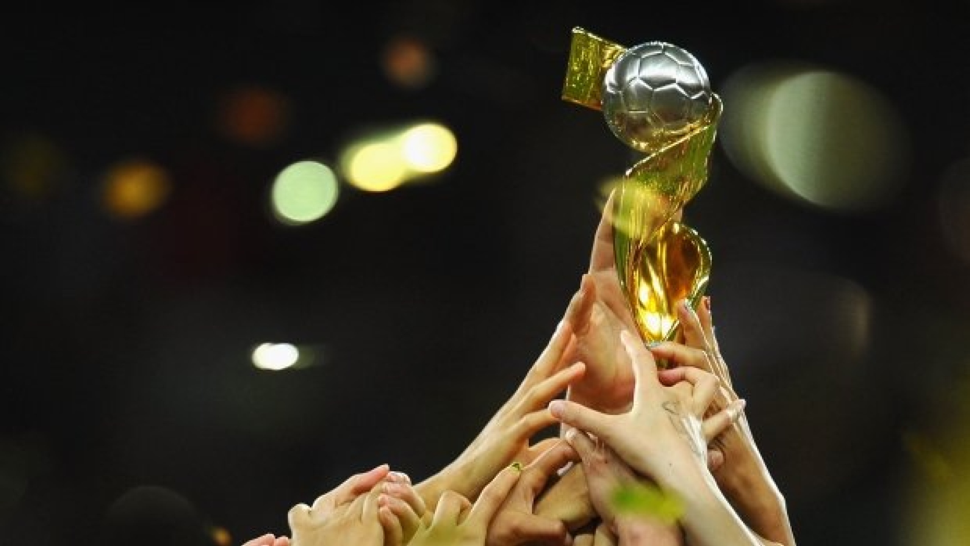 Trophée Coupe du monde féminine 2015