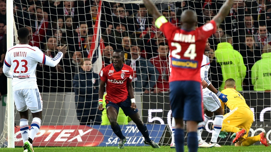 Idrissa Gueye, de Lille, célèbre un but marqué aux dépens de Lyon