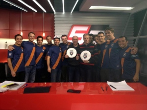 Le Royal de Montréal (Ultimate frisbee) était notre premier groupe à assister au 5 à 7 devant public! 5 à 7 devant public 27-02-2015