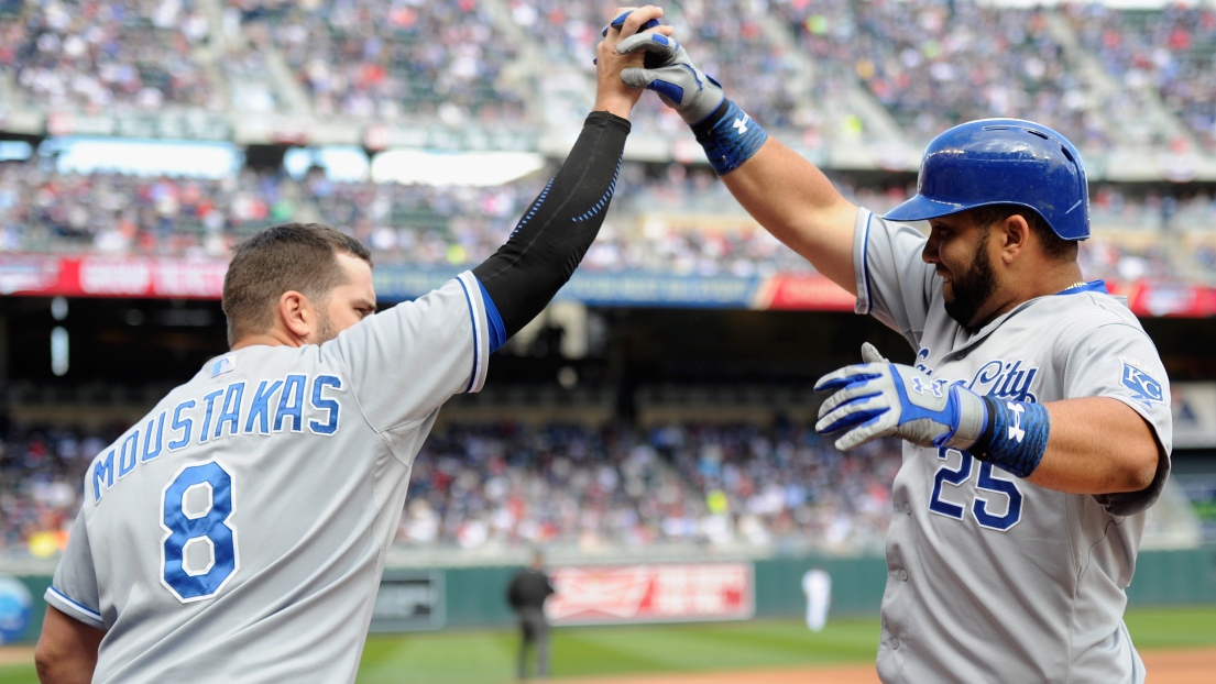 Mike Moustakas et Kendrys Morales