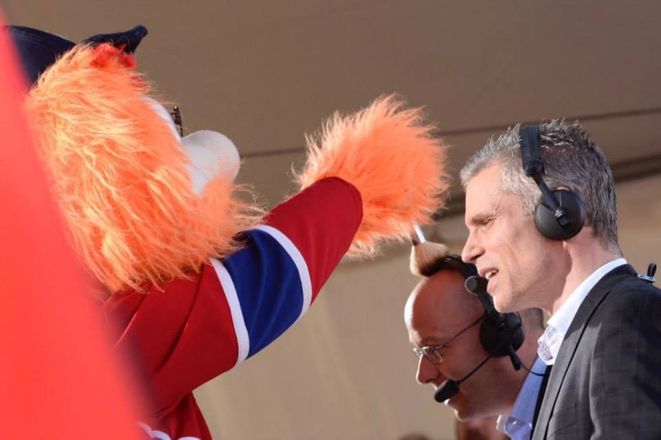 Merci à notre ami Youppi! pour la retouche de maquillage au Fan JAm des Canadiens! 15-04-2015 Fan jam tailgate RDS