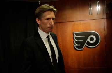 Hakstol congédié et serait remplacé par Quenneville Hakstol congédié et serait remplacé par Quenneville