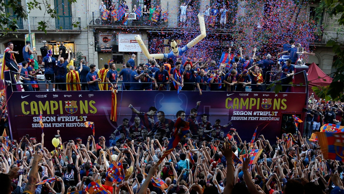 Le FC Barcelone accueilli par des milliers de partisans