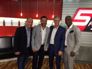 Grande (et forte) visite dans nos studios! Bernard "The Alien" Hopkins et Oscar De La Hoya sont nos invités au 5 à 7! 18-06-2015 Oscar de la Hoya, Bernard Hopkins