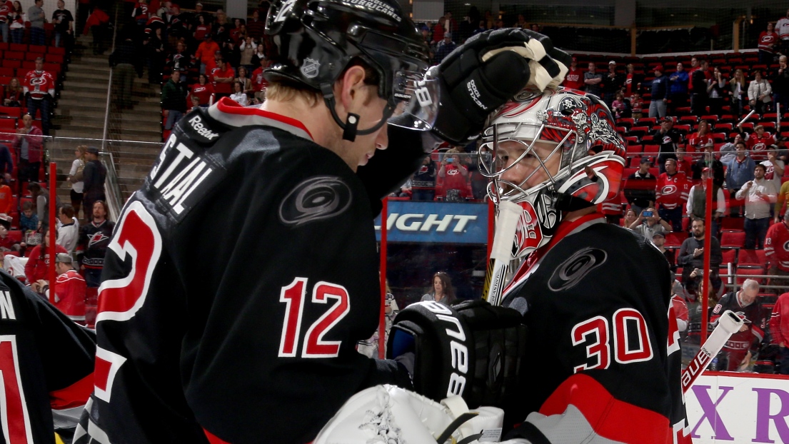 Eric Staal et Cam Ward