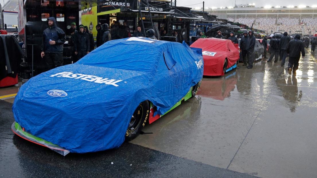 Les voitures de la Coupe Sprint au circuit de Charlotte.