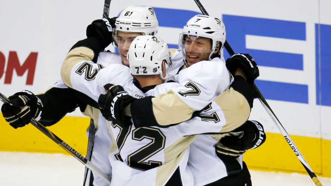 Sergei Plotnikov, Patric Hornqvist et Matt Cullen