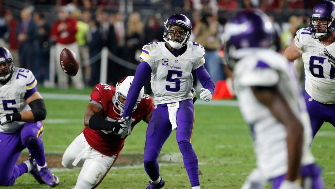 Dwight Freeney et Teddy Bridgewater