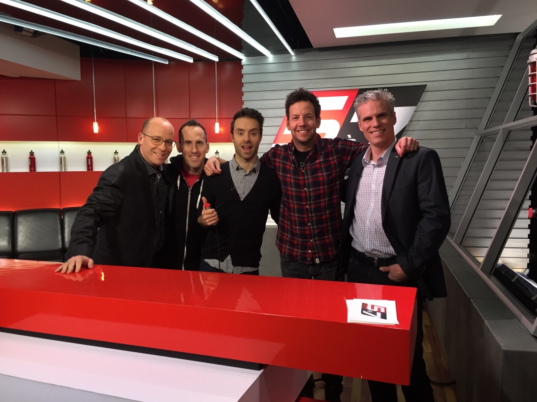 Grands amateurs de sports, les membres du groupe Simple Plan étaient de passage dans nos studios dans le cadre du lancement de l'Album Take one for the team. 16-02-2016 Simple PLan 5 à 7 RDS