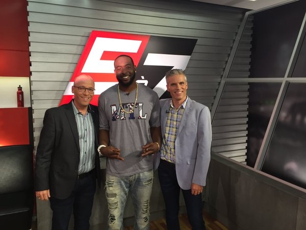 Le 27 mai 2016, AJ Green des Alouettes de Montréal est venu nous parler de la saison qui commence. 27/05/2016 AJ Green 5 à 7 Alouettes Montréal