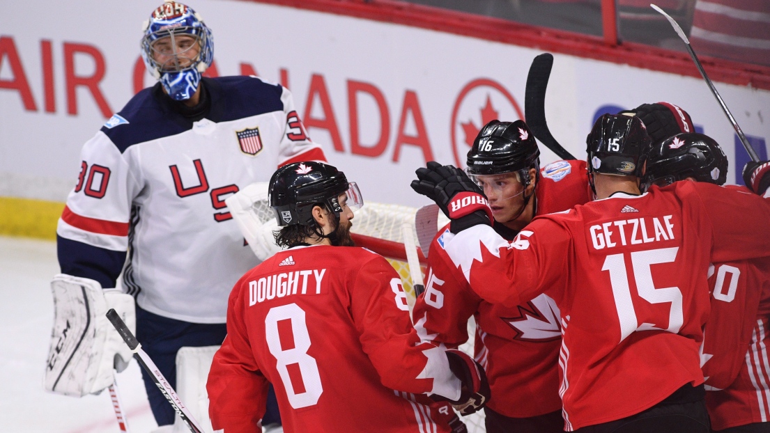 Drew Doughty et Jonathan Toews